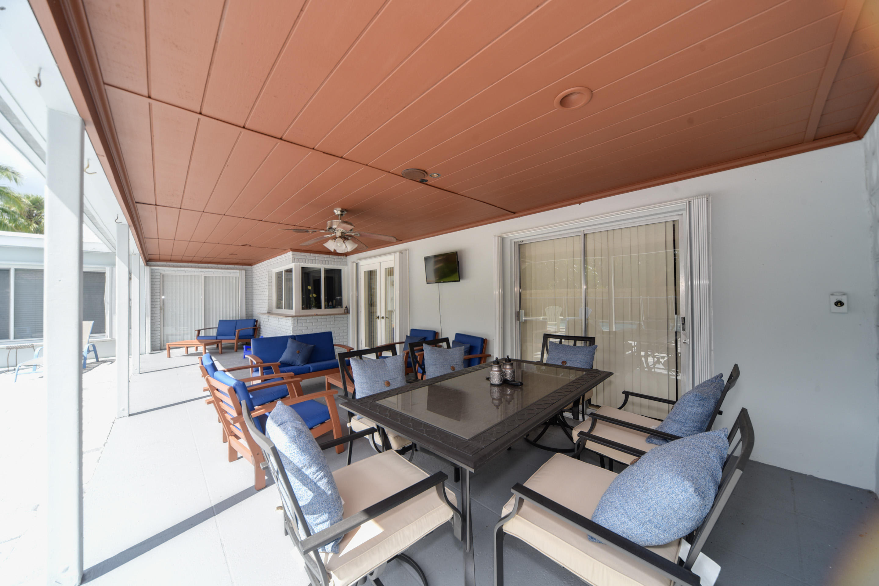 1026 West Camino Real Boca Raton, FL 33486 - Photo 28 of 32 28 Patio