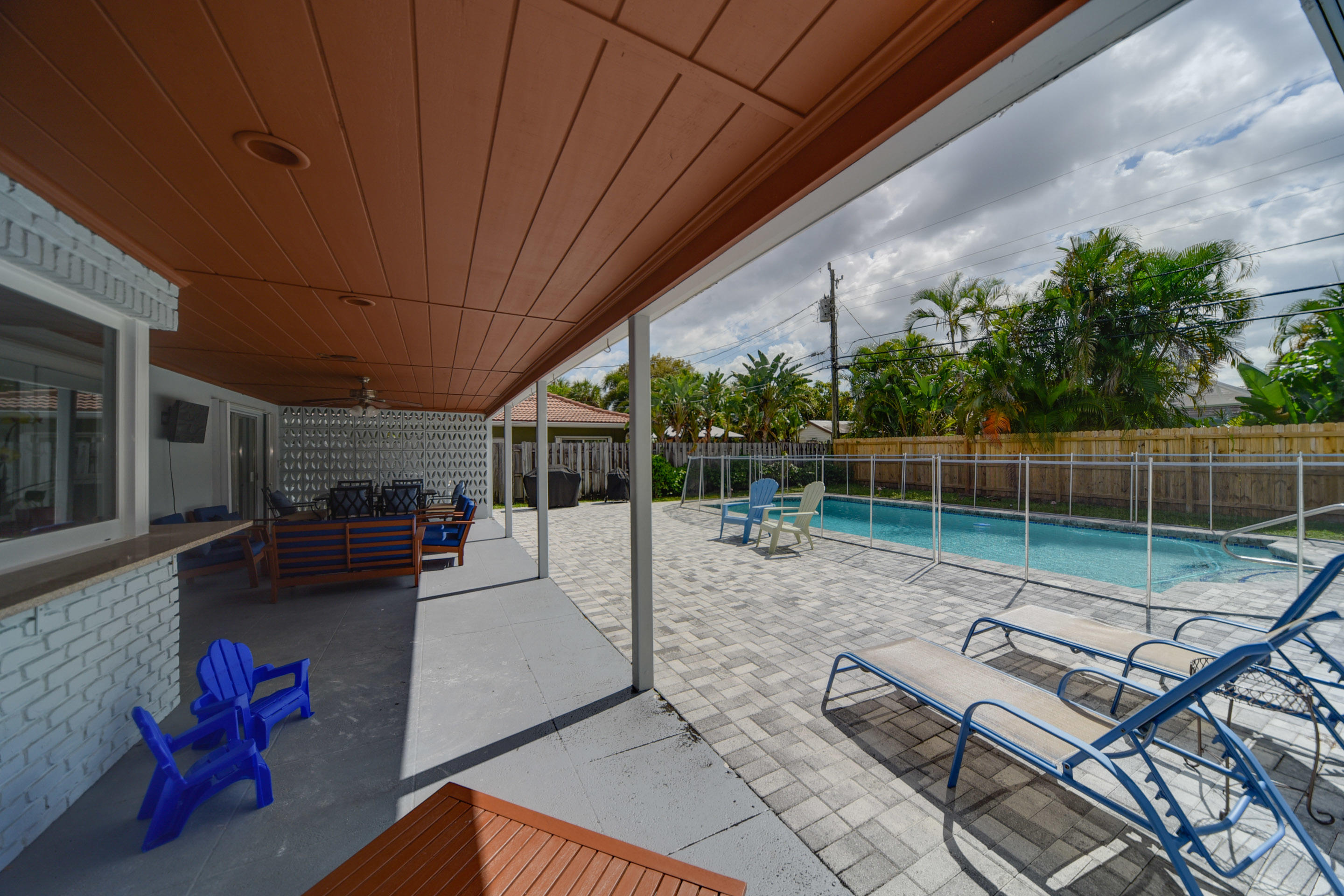 1026 West Camino Real Boca Raton, FL 33486 - Photo 29 of 32 29 Patio
