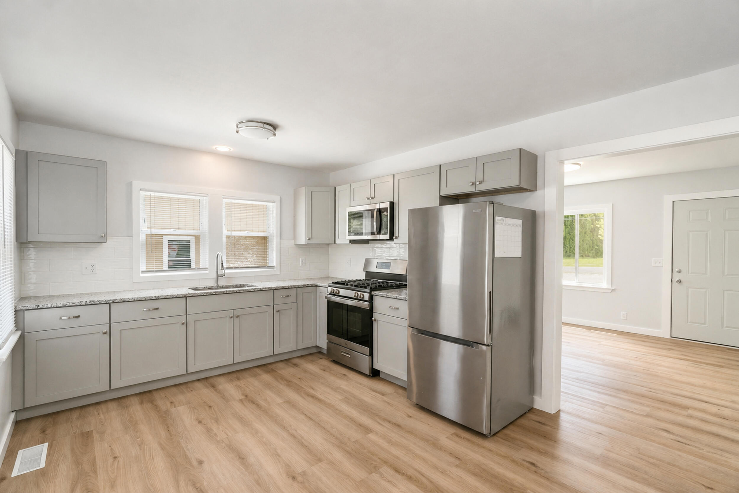 4409 Calhoun Street Gary, IN 46408 - Photo 10 of 42 2500x1667