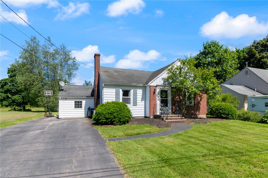 6170 Locust Street Williamson, NY 14589 - Photo 2 of 26 6170 Locust in Williamson NY