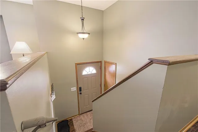 $295,000 | 8718 Golden Lane, De Soto, KS 66018