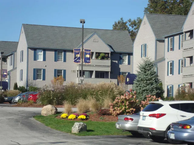 $1,899 | 99 Eastern Avenue, Unit 301, Manchester, NH 03104