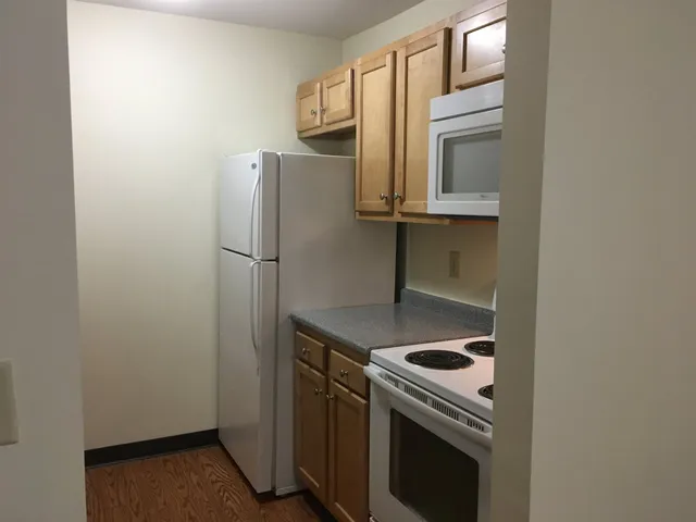 $1,899 | 99 Eastern Avenue, Unit 301, Manchester, NH 03104