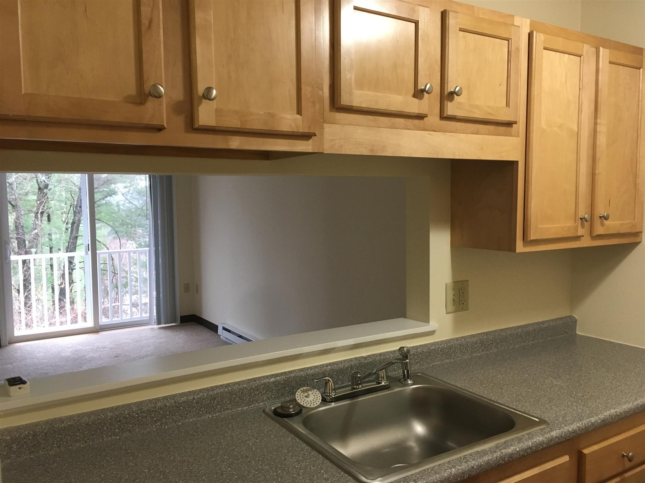 99 Eastern Avenue, Unit 301 Manchester, NH 03104 - Photo 10 of 40