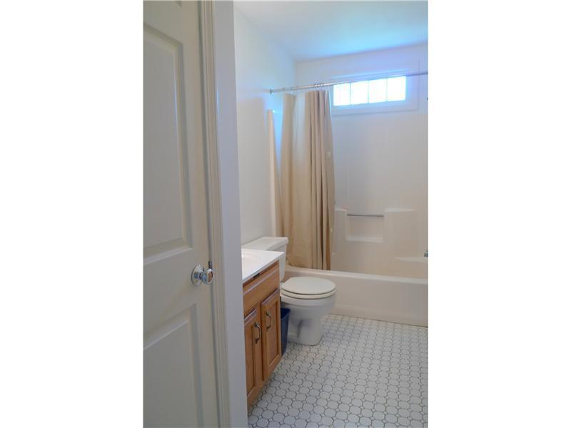 95 Berkshire Road, Unit 2B Portland, ME 04103 - Photo 11 of 13 Bathroom.