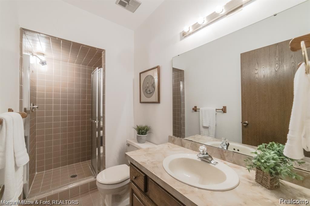 8811 Michigamme Road Clarkston, MI 48348 - Photo 37 of 61 8811 Michigamme-35.jpg