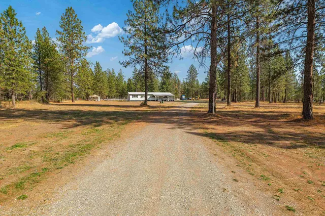 $320,000 | 41210 North Malachi Lane, Elk, WA 99009