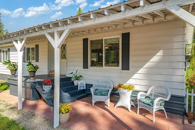 $320,000 | 41210 North Malachi Lane, Elk, WA 99009