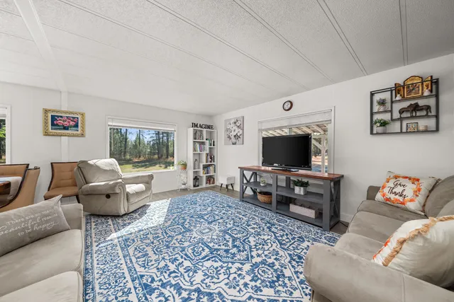 $320,000 | 41210 North Malachi Lane, Elk, WA 99009