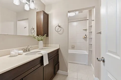 $389,000 | 3000 Hillsboro Pike, Unit 86, Nashville, TN 37215