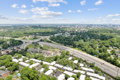 $389,000 | 3000 Hillsboro Pike, Unit 86, Nashville, TN 37215
