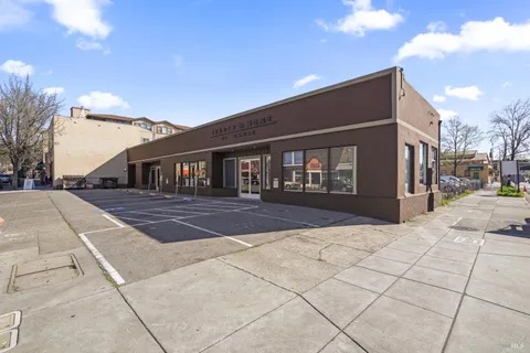 $1,899,000 | 902-906 Lincoln Avenue, San Rafael, CA 94901