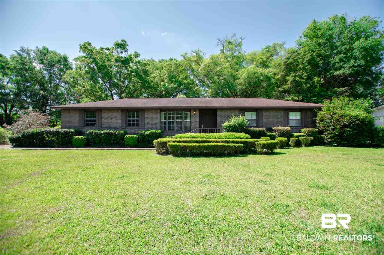 413 West Berry Avenue Foley, AL 36535 - Photo 1 of 32