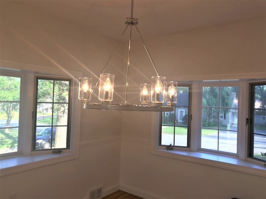 46 Washington Road Northborough, MA 01532 - Photo 3 of 29 Gallery Image 3