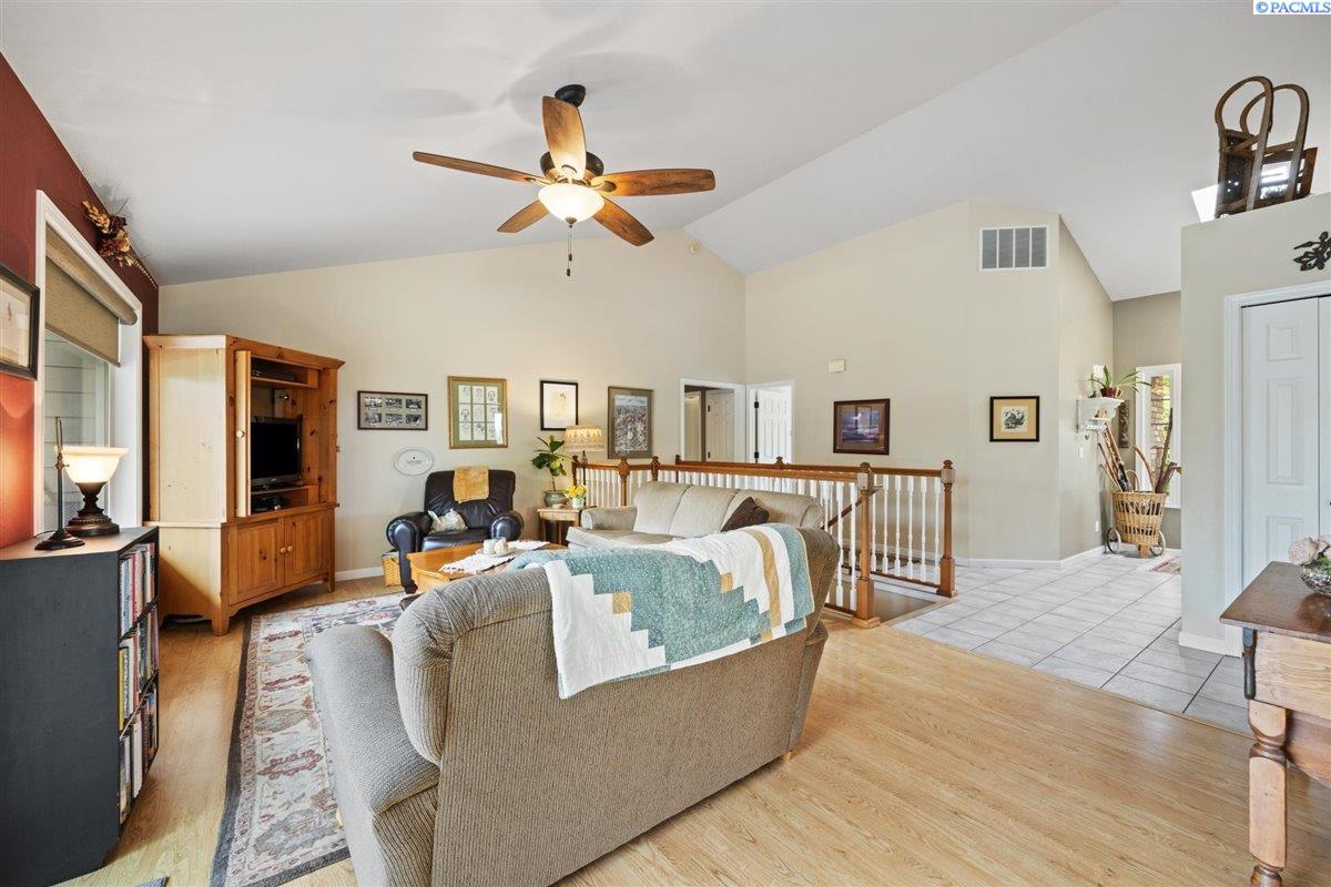 225 Rachel Road Kennewick, WA 99338 - Photo 19 of 46 Gallery Image 19