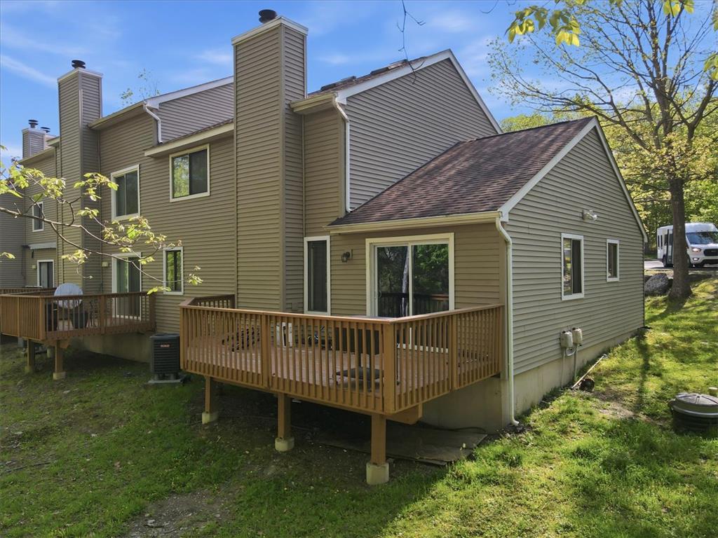 3301 Windermere Drive Bushkill, PA 18324 - Photo 48 of 93