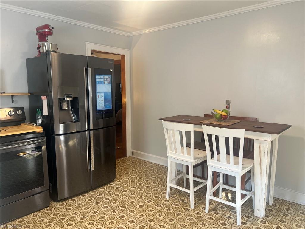 376 Mt View Drive Mount Airy, NC 27030 - Photo 4 of 27