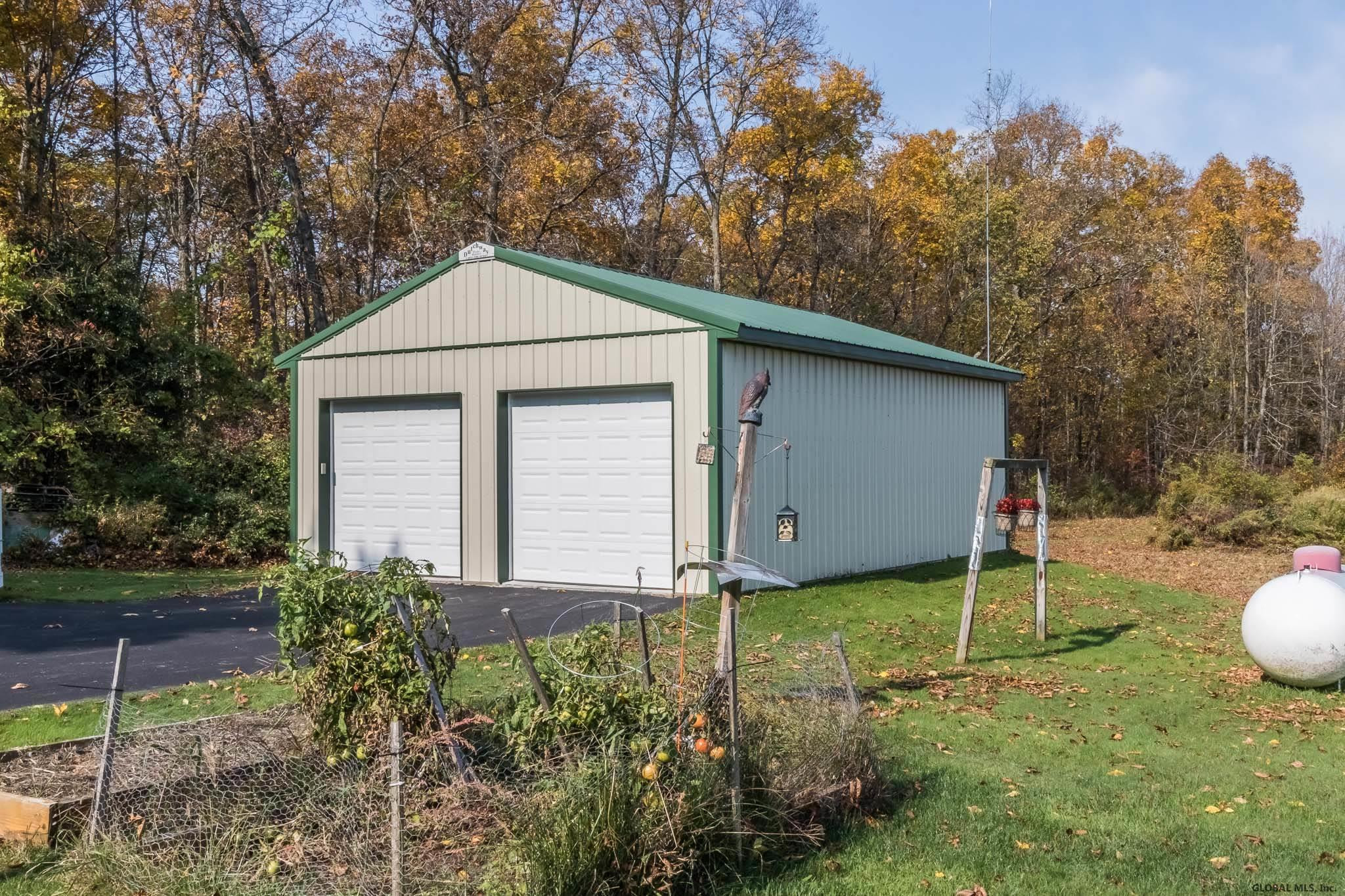 704 Logtown Road Glen, NY 12072 - Photo 8 of 37 Photo 9