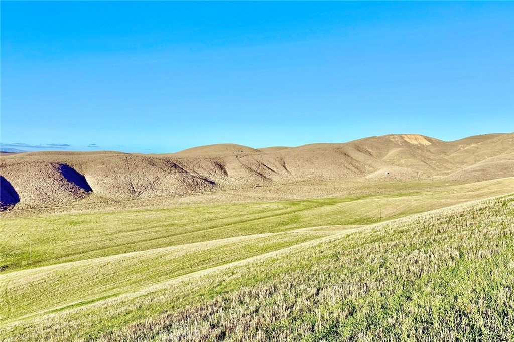 3780 So Gillis Cyn Road Shandon, CA 93461 - Photo 7 of 21 a view of ocean from a mountain