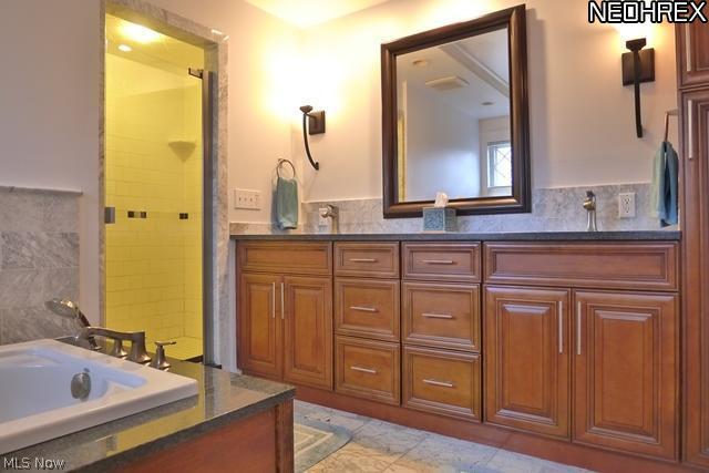 2881 East Overlook Road Cleveland, OH 44118 - Photo 20 of 25 Gallery Image 20