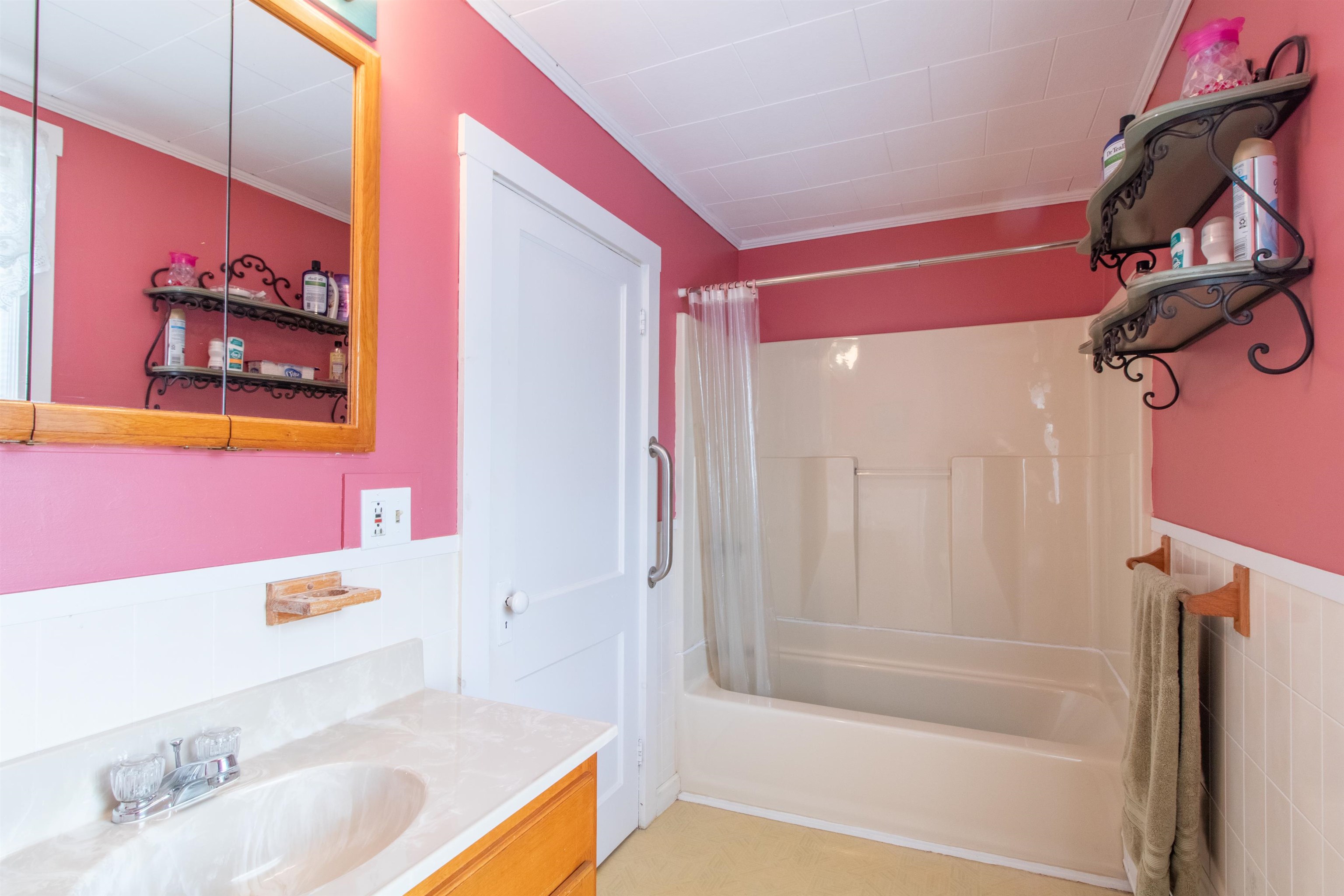 359 Railroad Street Brighton, VT 05846 - Photo 9 of 27