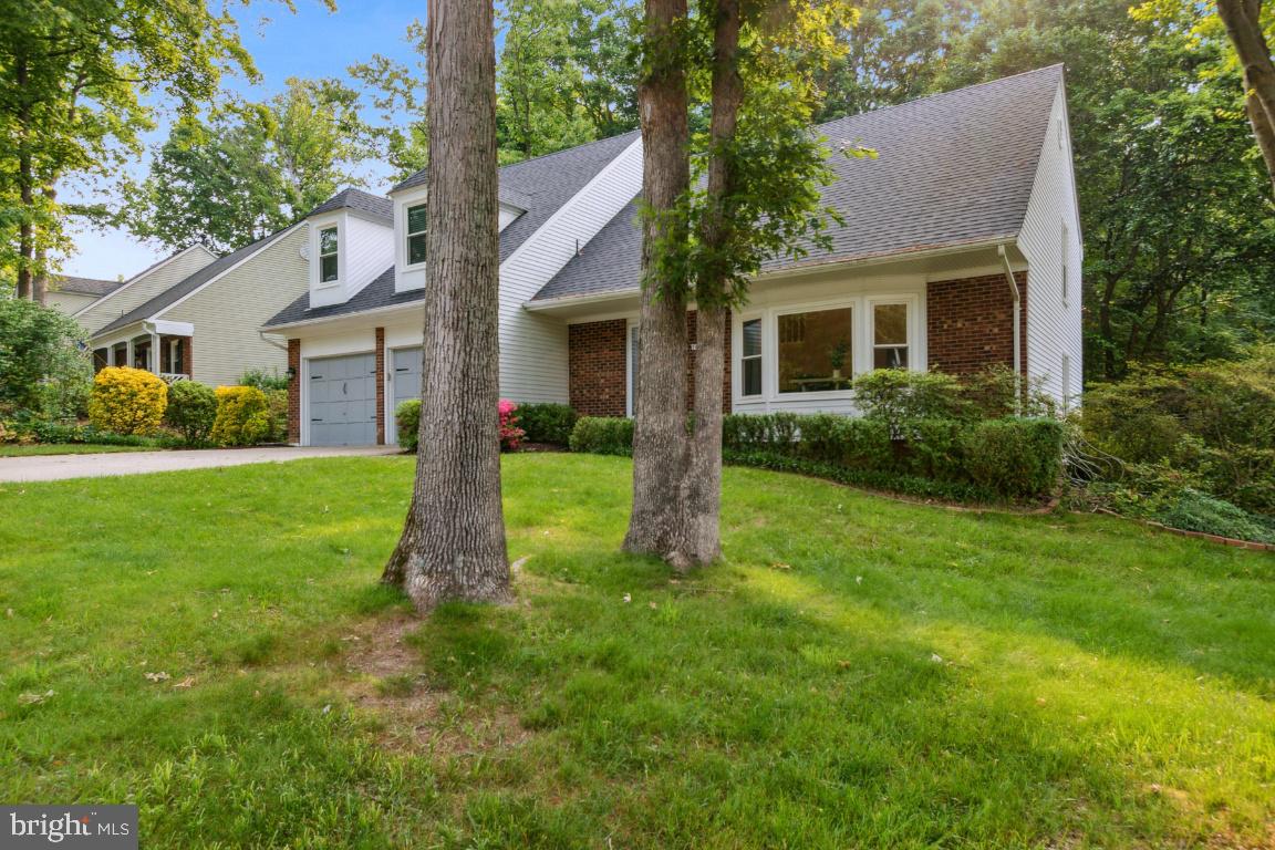 7607 Gralnick Place Springfield, VA 22153 - Photo 3 of 55 Gallery Image 3