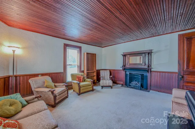 $345,000 | 7 Noble Road, Fairview, NC 28730