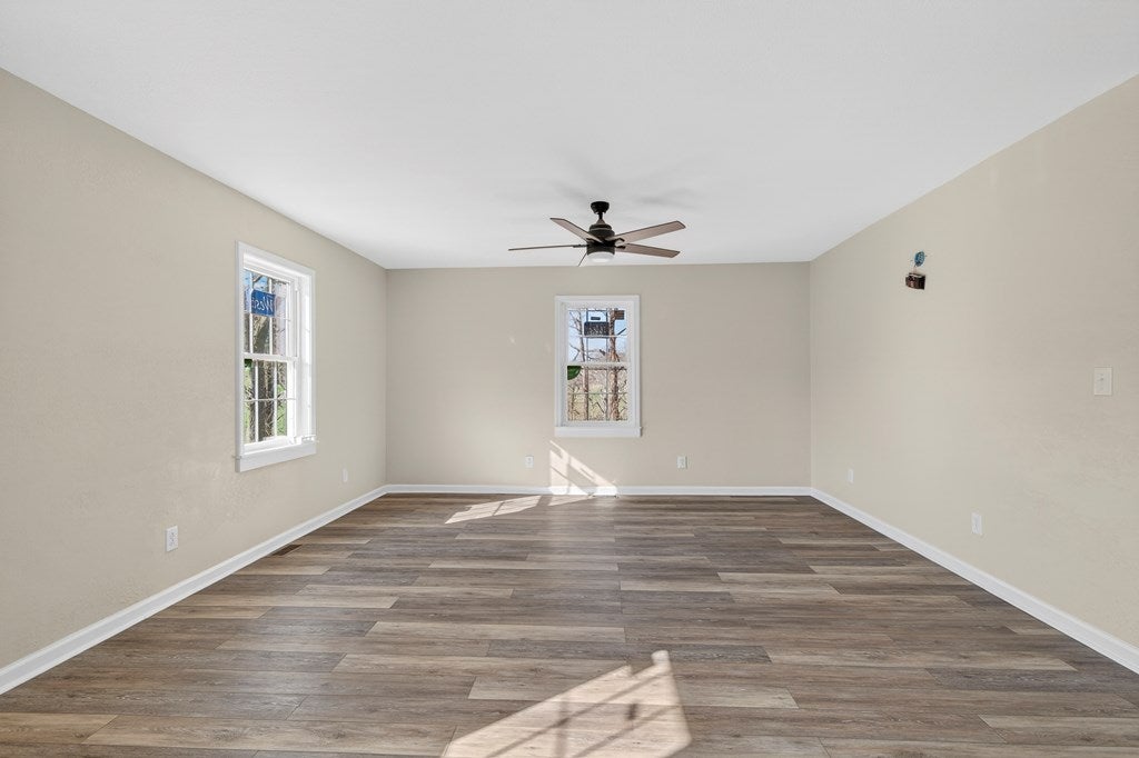 254 McFarlane Lane Rosedale, VA 24280 - Photo 3 of 44 Gallery Image 3
