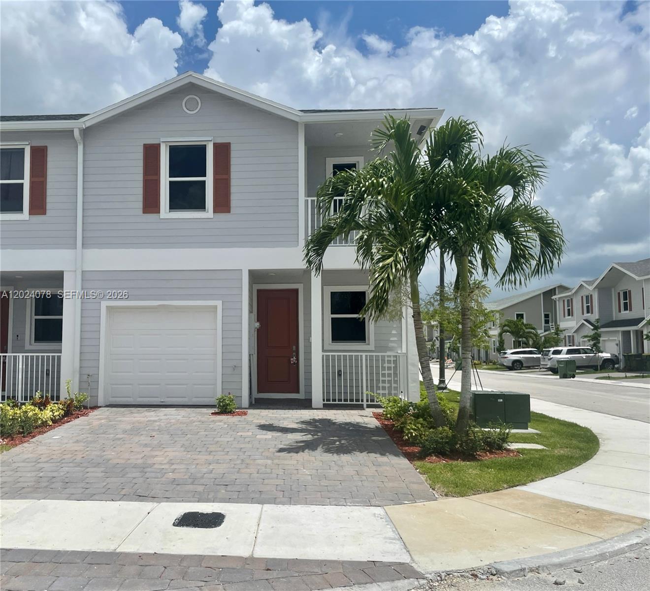 906 Southeast 17th Street Homestead, FL 33034 - Photo 1 of 11