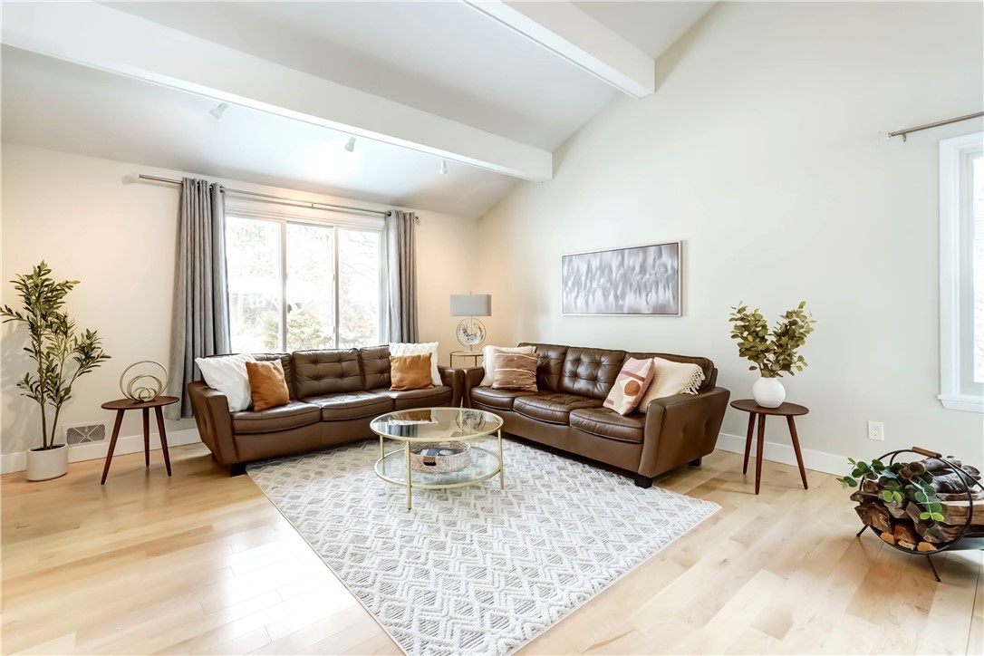 37 Greylock Ridge Pittsford, NY 14534 - Photo 4 of 50