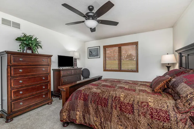 $329,900 | 825 Shadow Bluff Drive, Galena, IL 61036