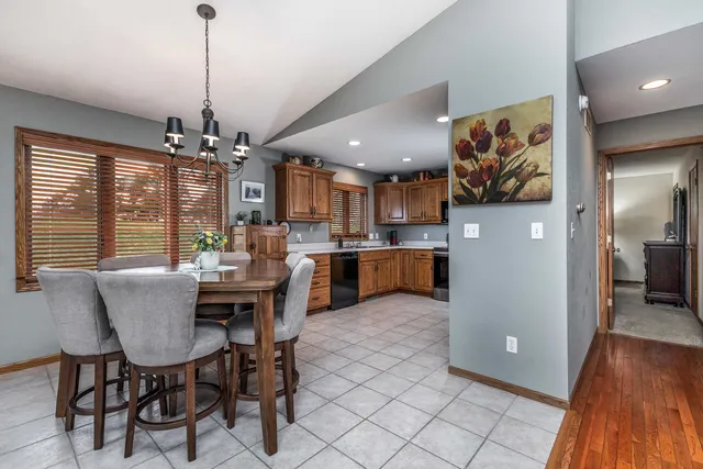 $329,900 | 825 Shadow Bluff Drive, Galena, IL 61036