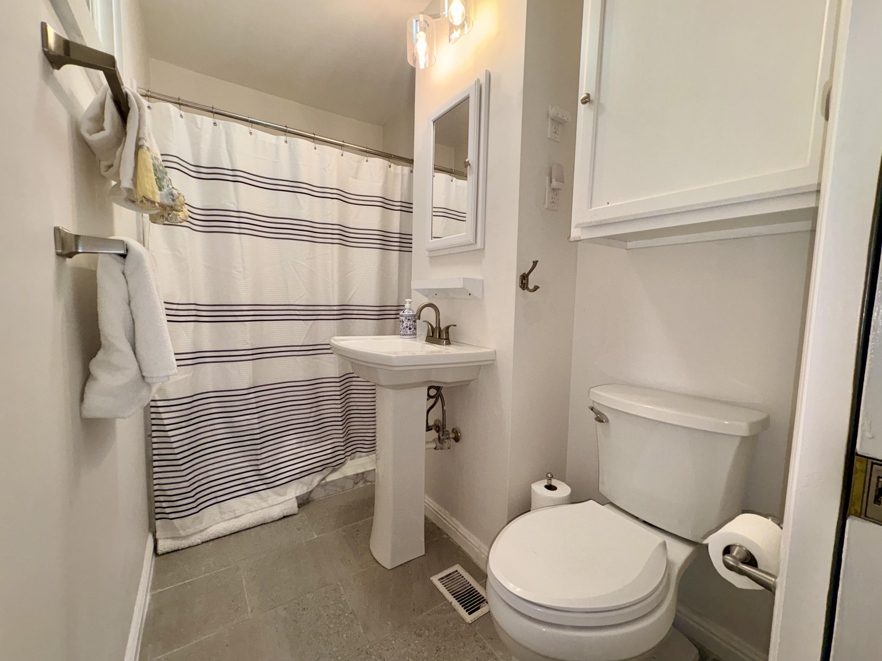 1207 Chevis Street Columbia, SC 29205 - Photo 23 of 34