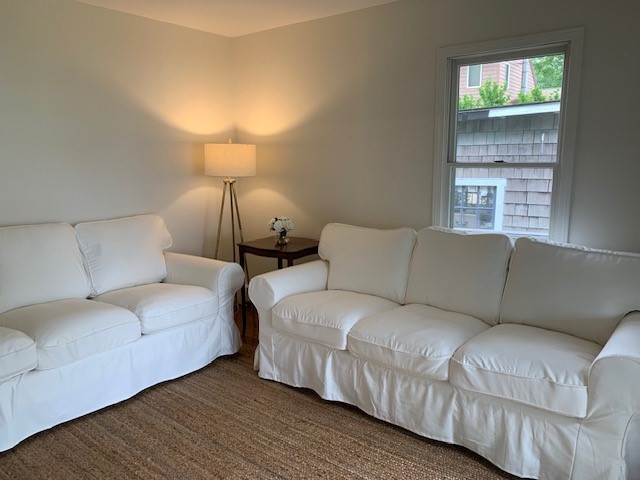 154 Andrew Comstock Road Warwick, RI 02886 - Photo 6 of 27