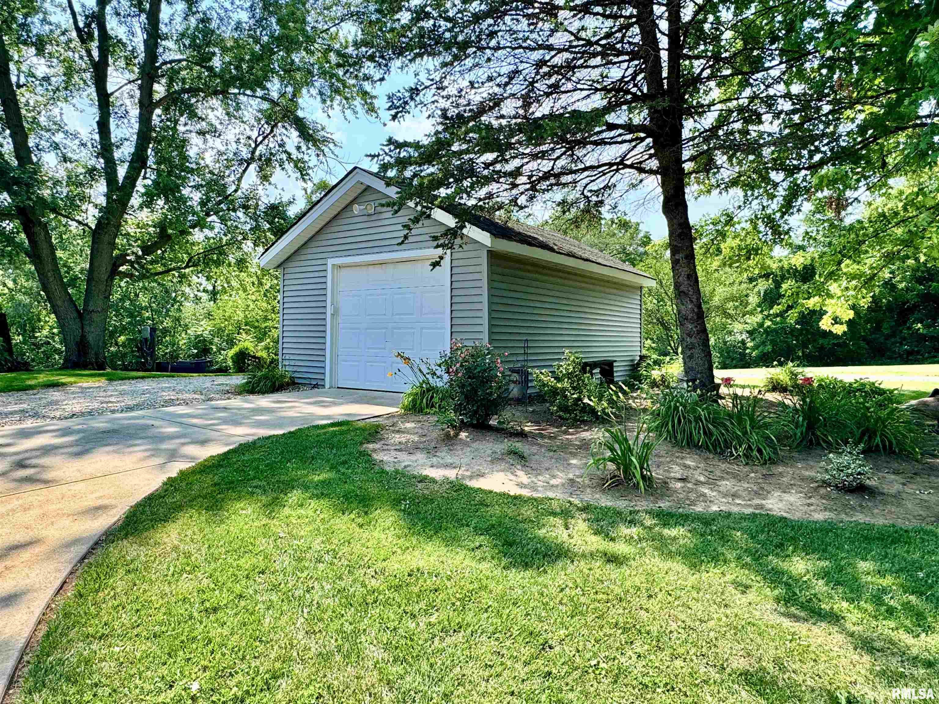 2014 East Santa Fe Road Chillicothe, IL 61523 - Photo 47 of 85 Gallery Image 47
