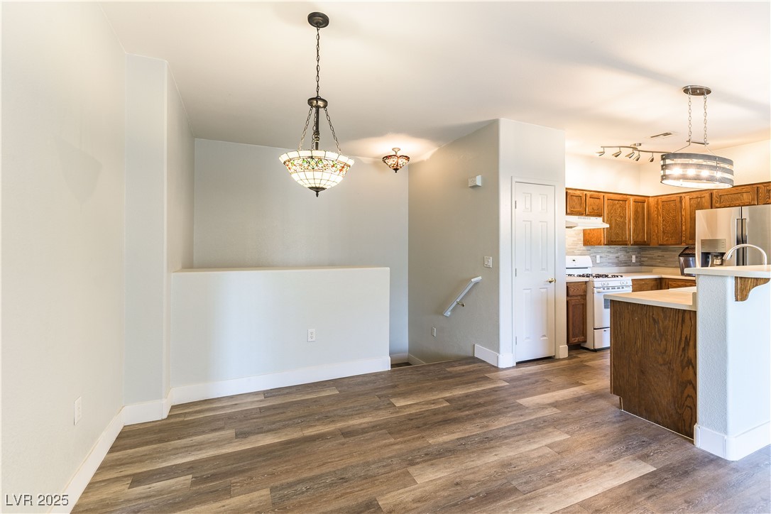 6328 Sandy Ridge Street, Unit 201 North Las Vegas, NV 89081 - Photo 6 of 25