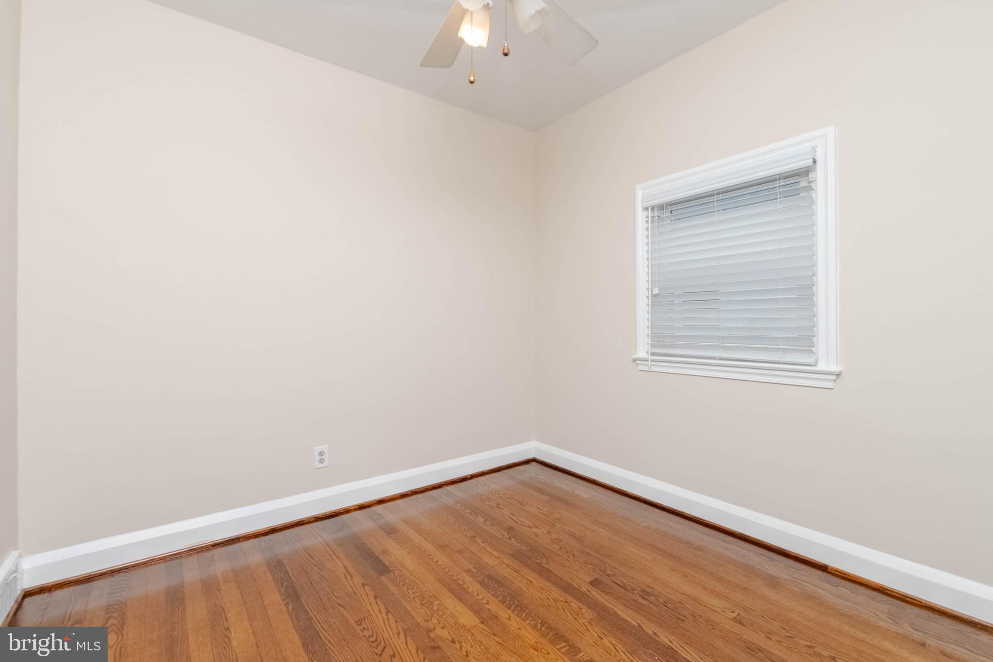 3004 Dunmurry Road Dundalk, MD 21222 - Photo 26 of 40 an empty room with a window