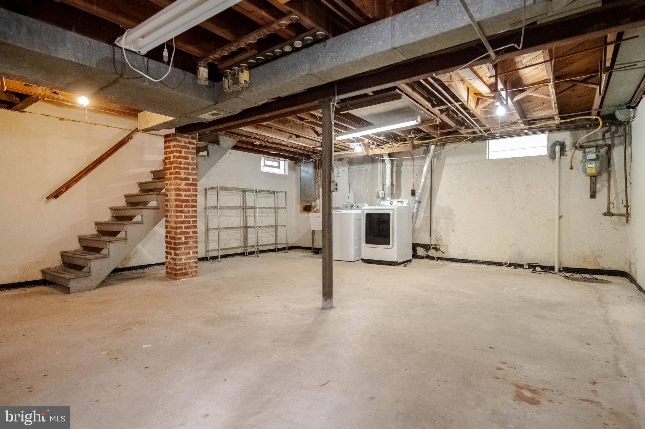 3004 Dunmurry Road Dundalk, MD 21222 - Photo 28 of 40 a view of empty room with wooden walls