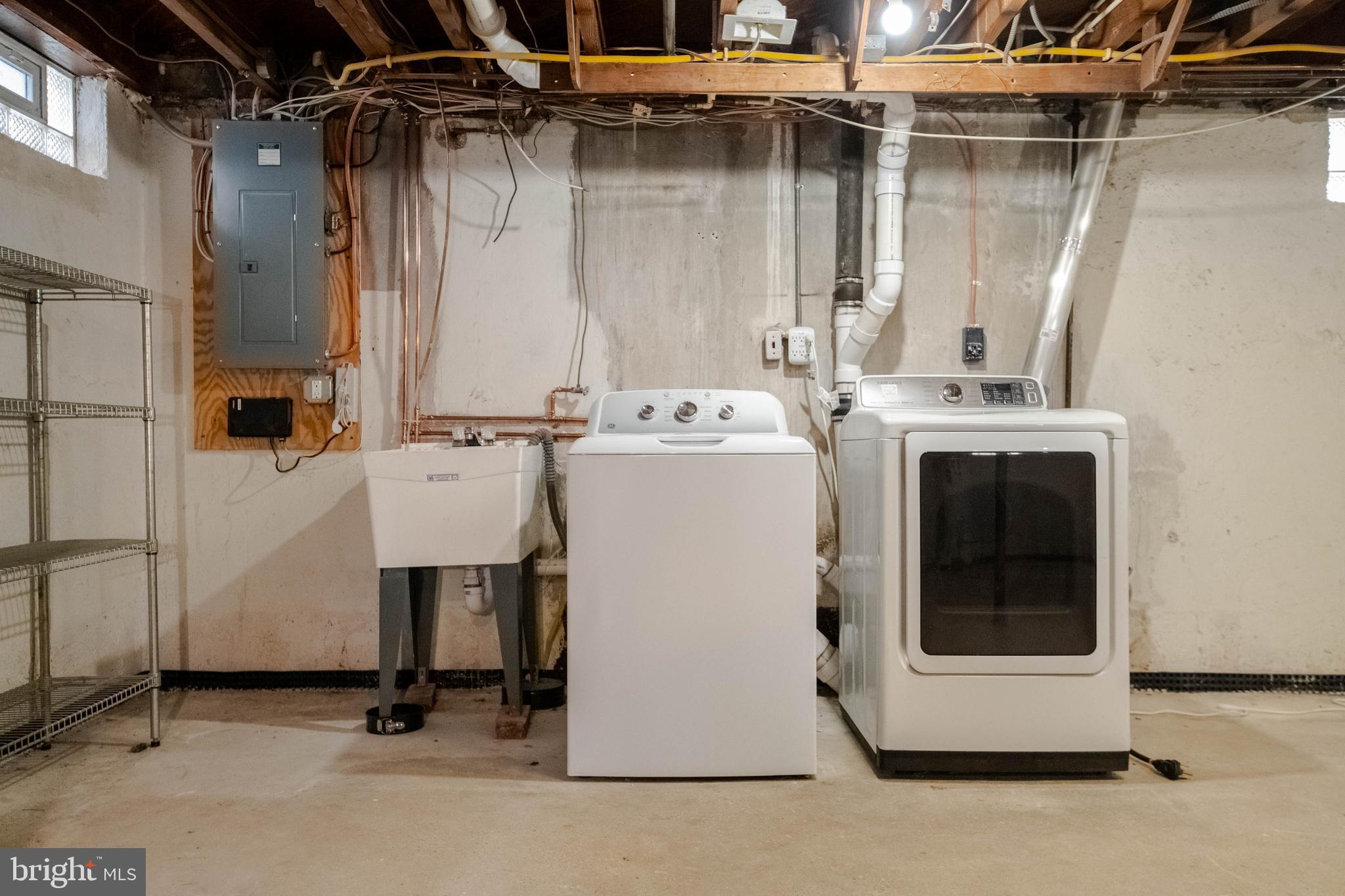 3004 Dunmurry Road Dundalk, MD 21222 - Photo 29 of 40 a utility room with dryer and washer