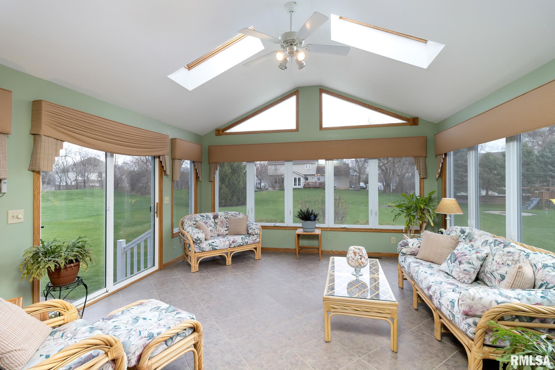 1471 Plum Tree Road Bettendorf, IA 52722 - Photo 17 of 39 Gallery Image 17