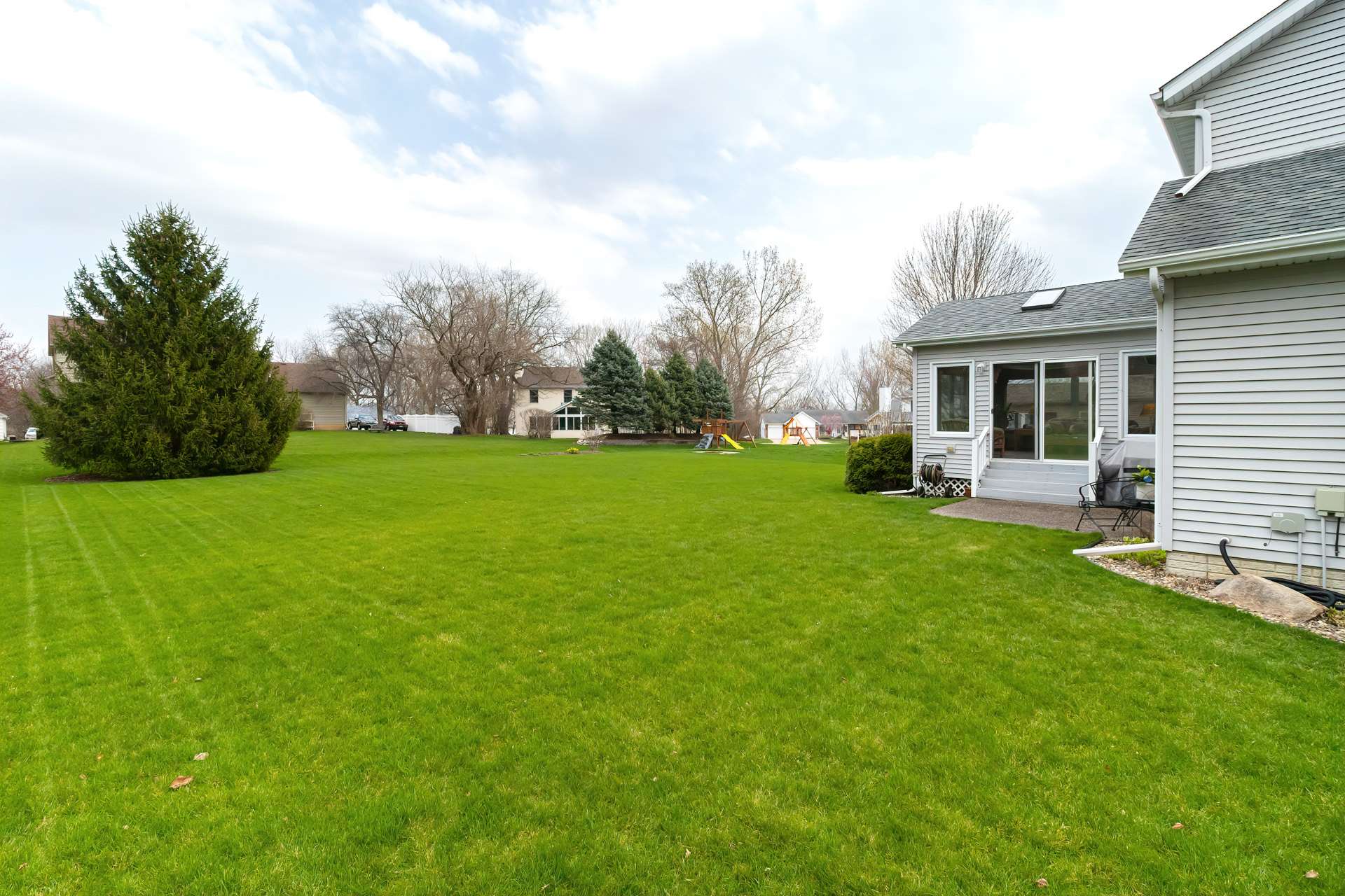 1471 Plum Tree Road Bettendorf, IA 52722 - Photo 36 of 39 Gallery Image 36