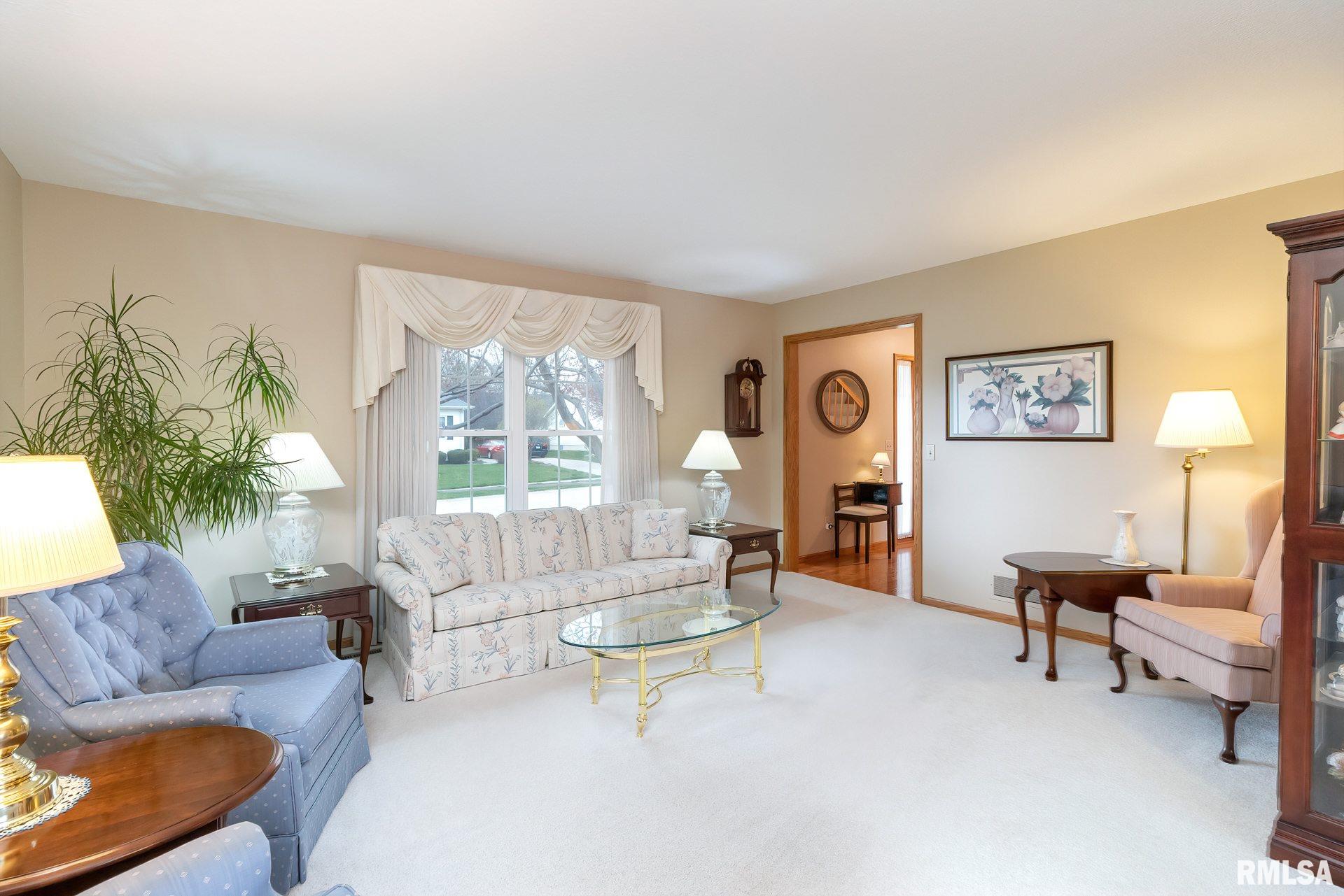 1471 Plum Tree Road Bettendorf, IA 52722 - Photo 8 of 39 Gallery Image 8