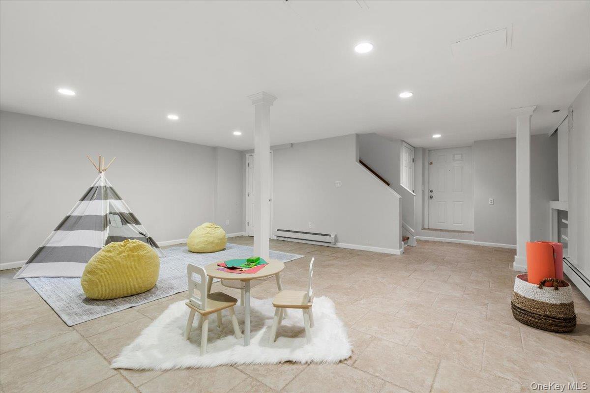 12 Robin Hill Road Scarsdale, NY 10583 - Photo 21 of 28