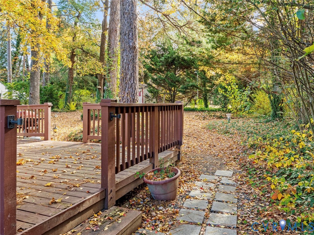 1803 Windsordale Drive Henrico, VA 23229 - Photo 42 of 46 View of wooden deck