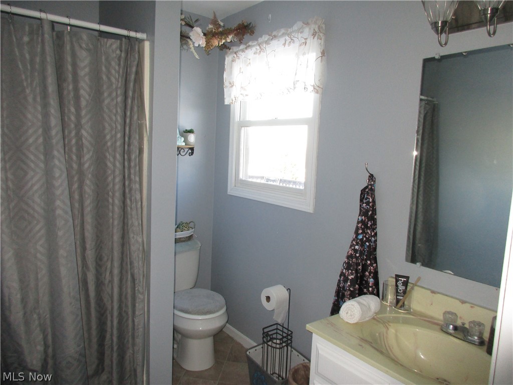 1034 Tornes Road Lowell, OH 45744 - Photo 18 of 22 Master Bath