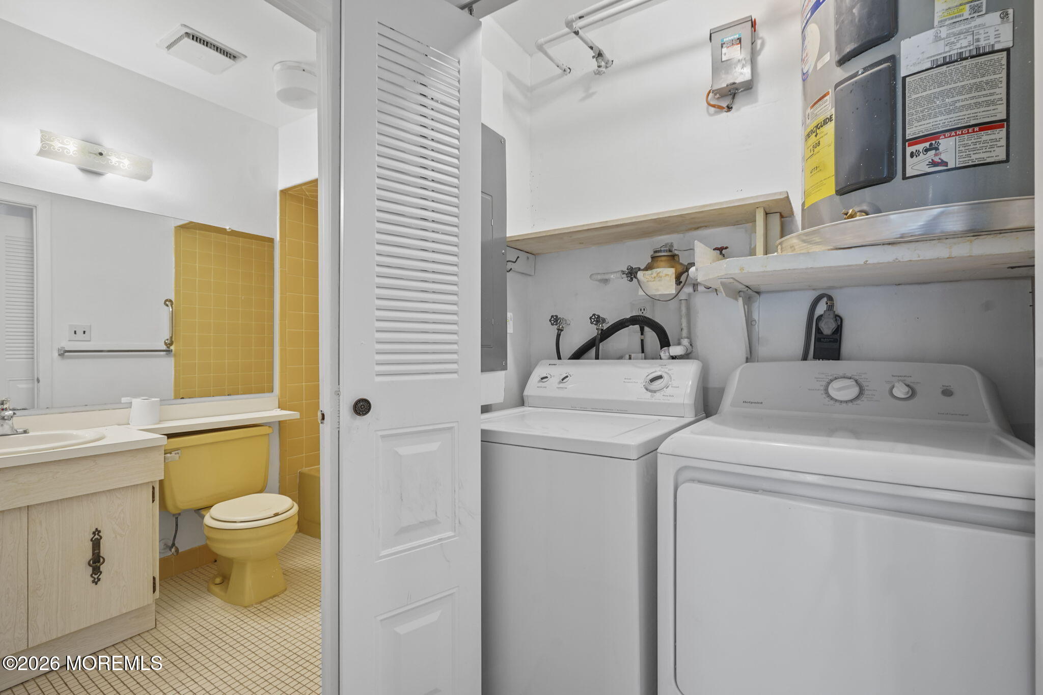 90 Arrowood Road, Unit E Manalapan, NJ 07726 - Photo 18 of 25 18-web-or-mls-DSC09542