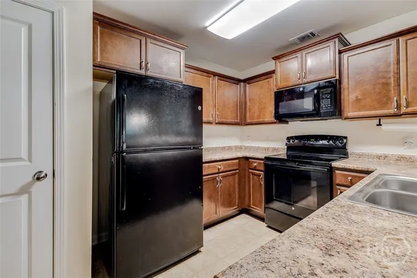 $1,700 | 17 Brown Thrasher Court, Port Wentworth, GA 31407
