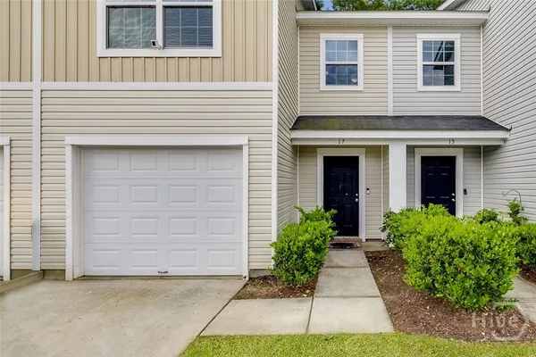 $1,700 | 17 Brown Thrasher Court, Port Wentworth, GA 31407