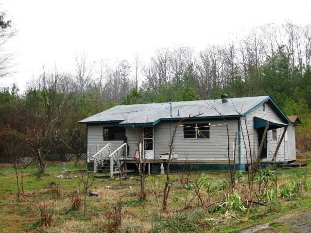 2950 Waring Road Northwest Dalton, GA 30721 - Photo 1 of 1 Main View