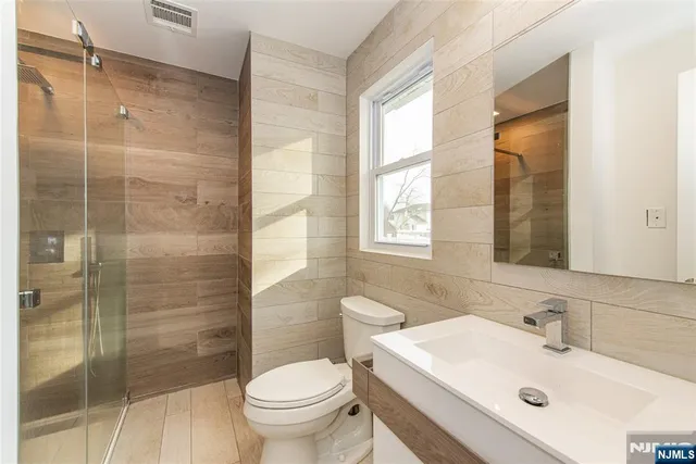 $999,000 | 36 Yellow Brick Road, Wayne, NJ 07470